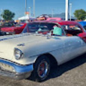 Meet your Posher, Hailey